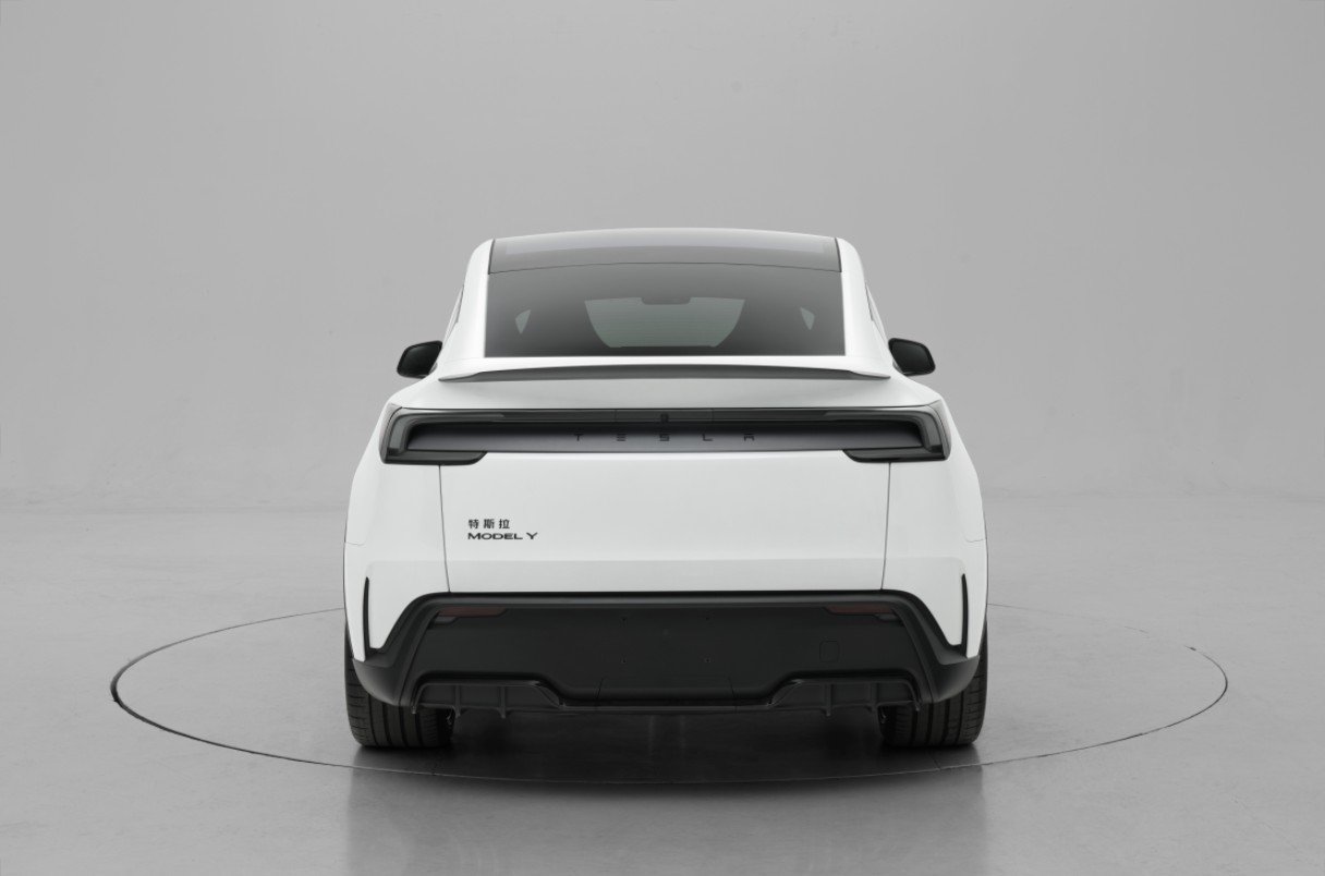 新款特斯拉MODEL Y车尾申报图